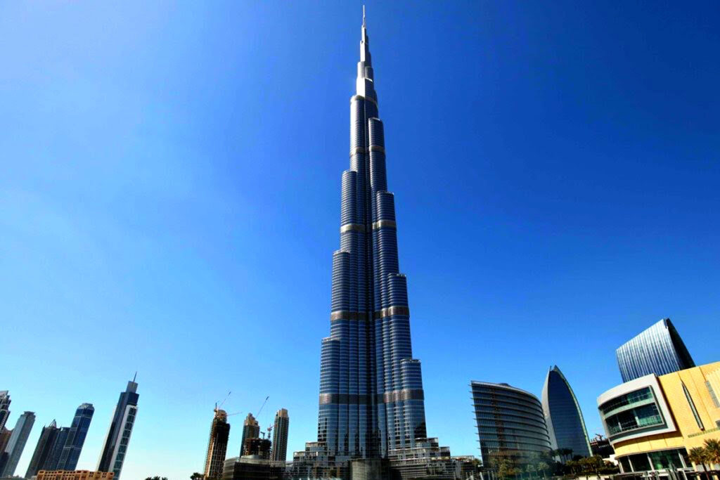 Ngọn tháp Burj Khalifa